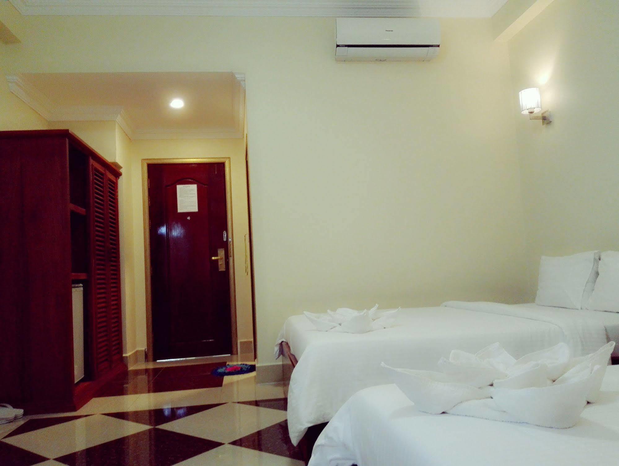 Golden Star Inn Preăh Sihanŭk Zewnętrze zdjęcie