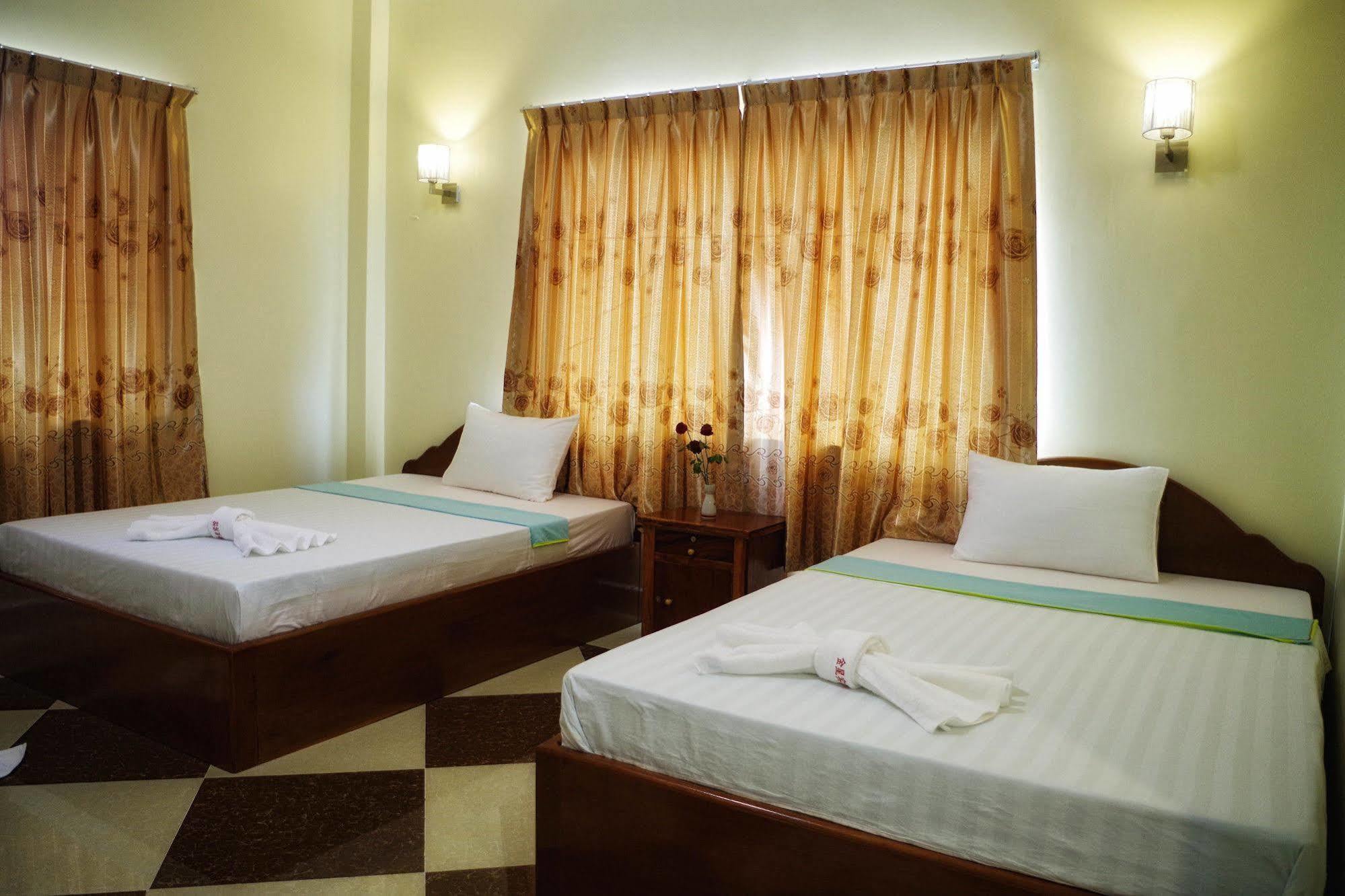 Golden Star Inn Preăh Sihanŭk Zewnętrze zdjęcie