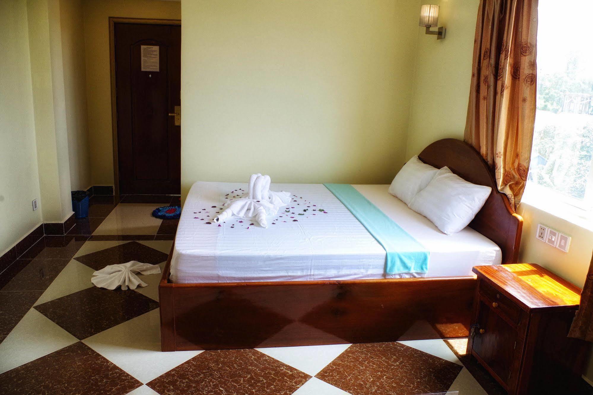 Golden Star Inn Preăh Sihanŭk Zewnętrze zdjęcie